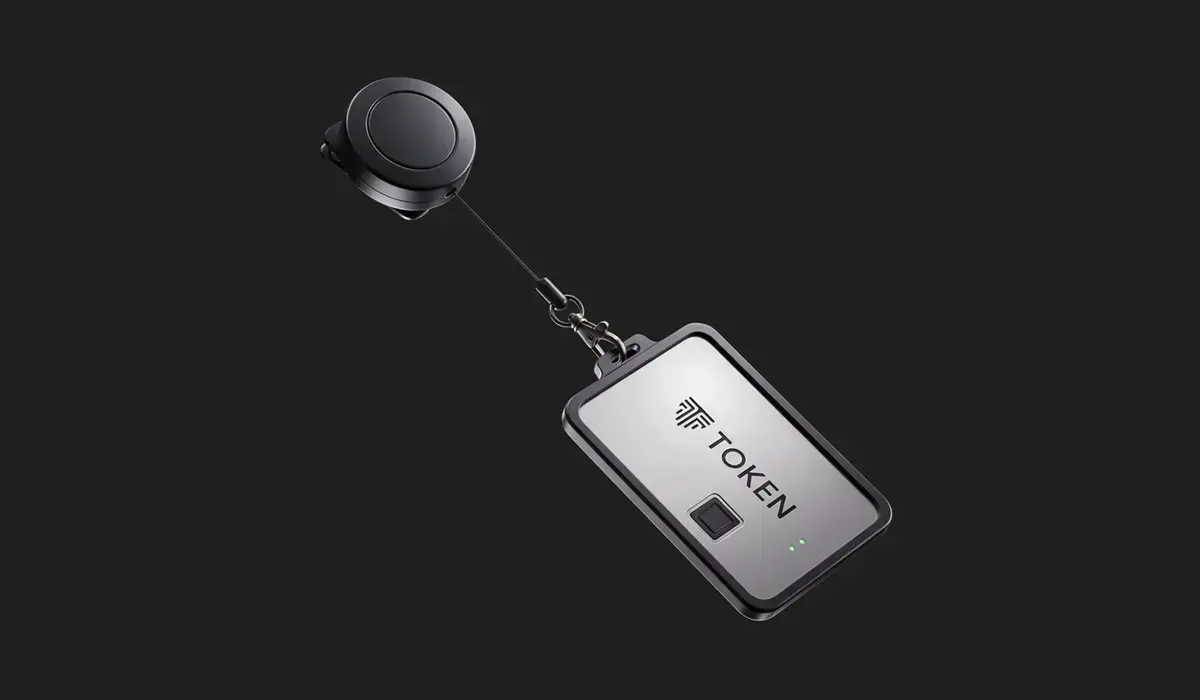 badge-wide